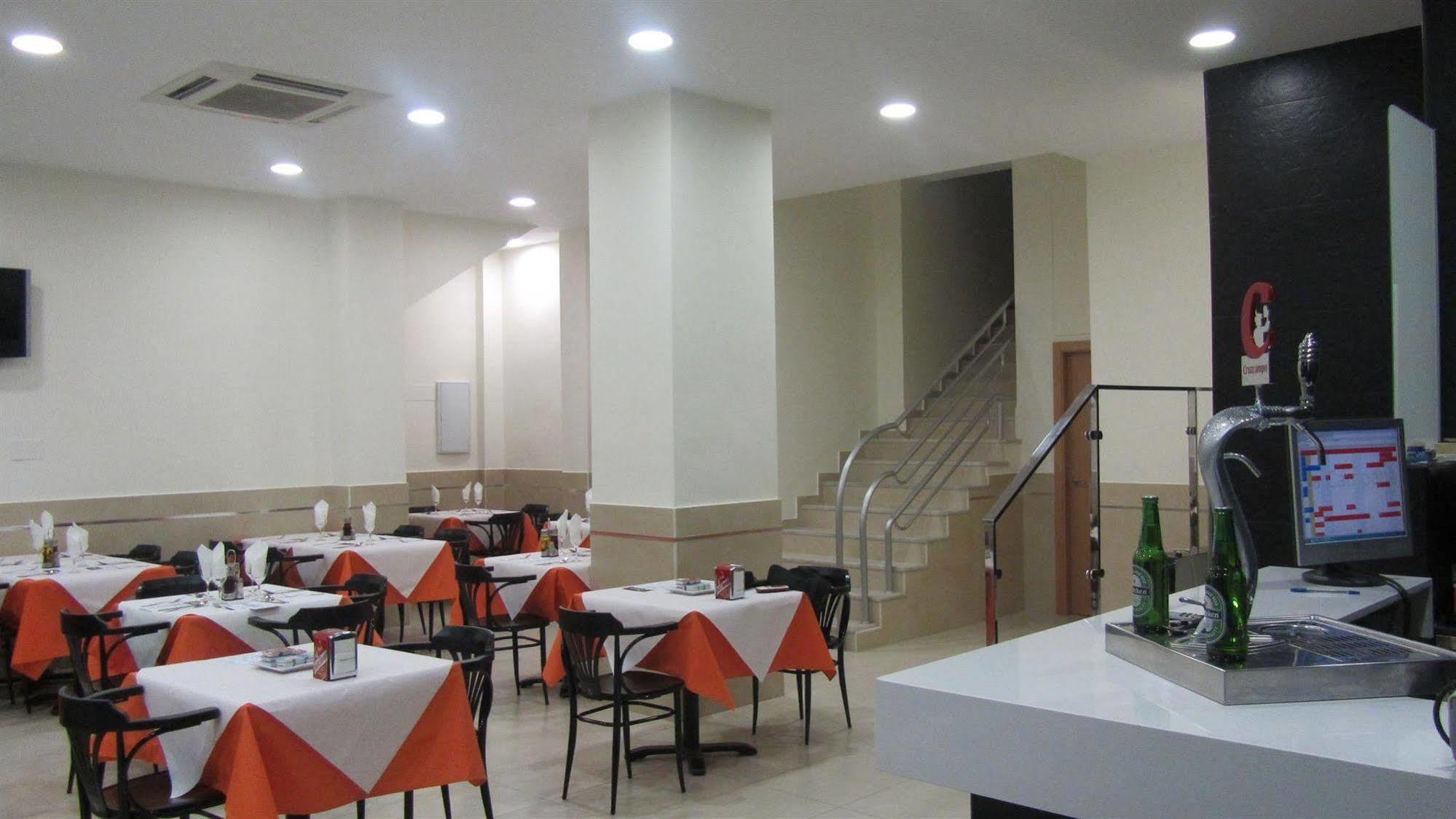 Hostal La Campana La Línea de la Concepción Extérieur photo
