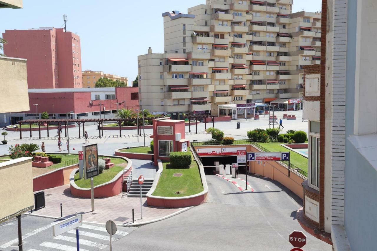 Hostal La Campana La Línea de la Concepción Extérieur photo